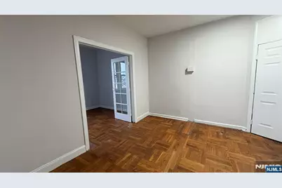 302 N 3rd Street 16 #16, East Newark, NJ 07029 - Photo 4