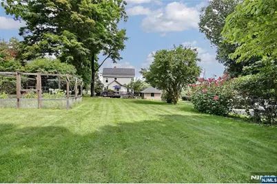 142 Wyckoff Avenue, Waldwick, NJ 07463 - Photo 38