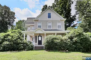 142 Wyckoff Ave, Waldwick, NJ 07463 - Photo 1
