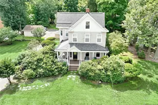 142 Wyckoff Ave, Waldwick, NJ 07463 - Photo 2