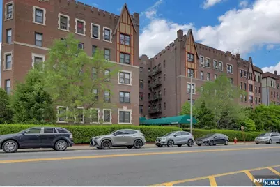 755 Anderson Avenue 5I #5i, Cliffside Park, NJ 07010 - Photo 2