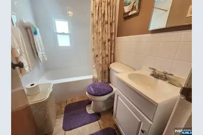 499 Jauncey Avenue, Lyndhurst Township, NJ 07071 - Photo 22