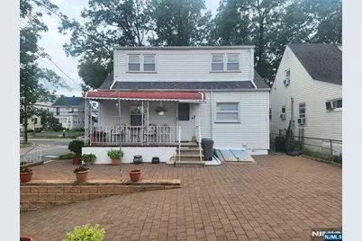 499 Jauncey Avenue, Lyndhurst Township, NJ 07071 - Photo 32