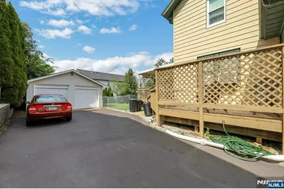 75 Humboldt Street, Wood Ridge, NJ 07075 - Photo 4