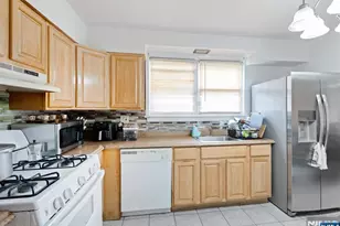 555 61st St, West New York, NJ 07093 - Photo 2