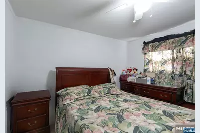 555 61st Street, West New York, NJ 07093 - Photo 4