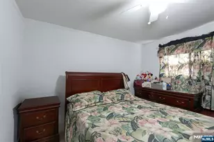 555 61st St, West New York, NJ 07093 - Photo 4