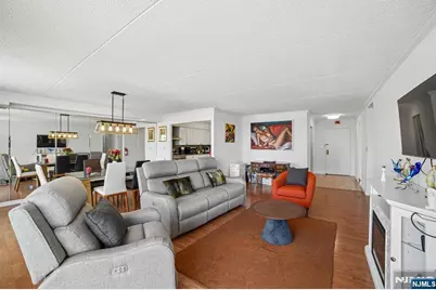1055 River Road 312 #312, Edgewater, NJ 07020 - Photo 8