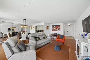 1055 River Road 312, Edgewater, NJ 07020 - Photo 8