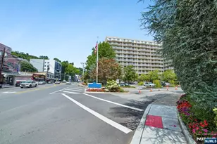 1055 River Road 312, Edgewater, NJ 07020 - Photo 42
