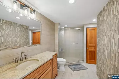 1055 River Road 312 #312, Edgewater, NJ 07020 - Photo 14