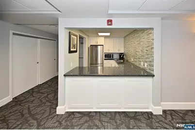 2200 N Central Road 14T #14T, Fort Lee, NJ 07024 - Photo 22