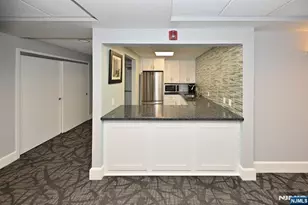2200 N Central Road 14T, Fort Lee, NJ 07024 - Photo 22
