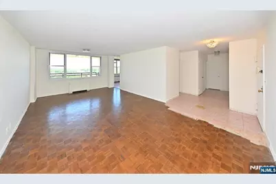2200 N Central Road 14T #14T, Fort Lee, NJ 07024 - Photo 8