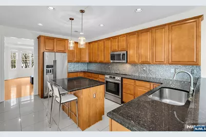 20 Witte Place 64 #64, West Orange Township, NJ 07052 - Photo 10