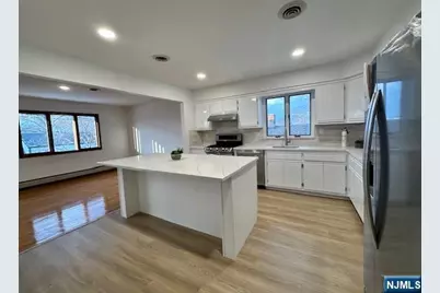 124 Johnson Avenue 1 #1, Wallington, NJ 07057 - Photo 8