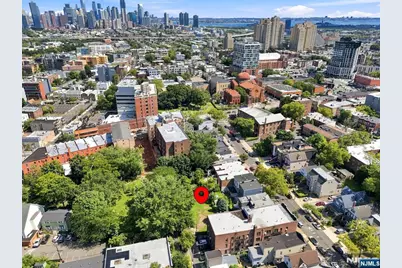 30 De Kalb Avenue, Jersey City, NJ 07306 - Photo 16