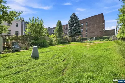30 De Kalb Avenue, Jersey City, NJ 07306 - Photo 8