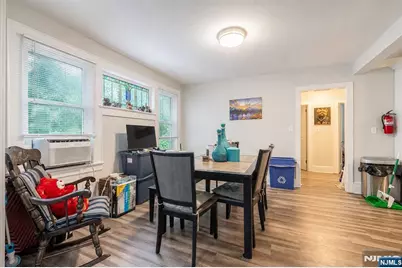 52 Thomas, Bloomfield, NJ 07003 - Photo 4