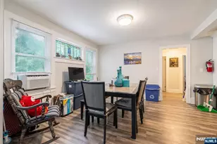 52 Thomas, Bloomfield, NJ 07003 - Photo 4