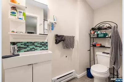 52 Thomas, Bloomfield, NJ 07003 - Photo 26