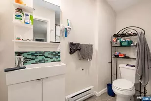 52 Thomas, Bloomfield, NJ 07003 - Photo 26