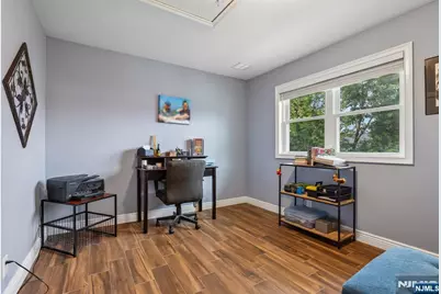114 Hobart Avenue, Rutherford, NJ 07070 - Photo 18