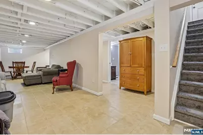 114 Hobart Avenue, Rutherford, NJ 07070 - Photo 20