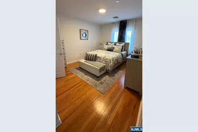53 W Palisade Avenue 410 #410, Englewood, NJ 07631 - Photo 4