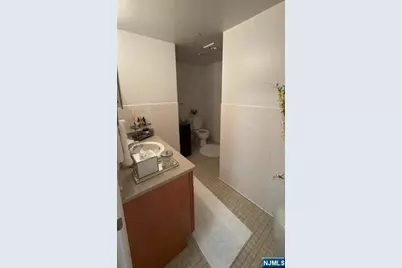 53 W Palisade Avenue 410 #410, Englewood, NJ 07631 - Photo 8
