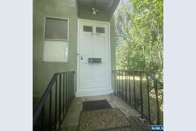 51 E Clinton Avenue, Bergenfield, NJ 07621 - Photo 2
