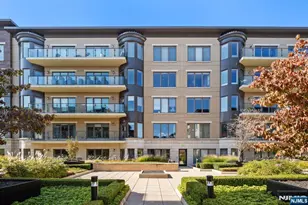 100 Eton Row 203, Weehawken, NJ 07086 - Photo 22