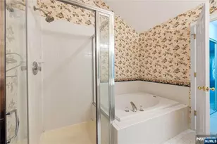1148 Stafford St, Mahwah, NJ 07430 - Photo 16