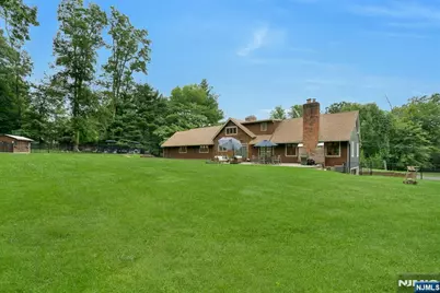 15 Candlestick Lane, Upper Saddle River, NJ 07458 - Photo 26