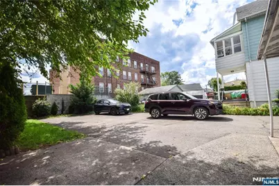 35 Hilton Street, Clifton, NJ 07011 - Photo 4