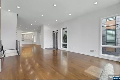 712 Undercliff Avenue, Edgewater, NJ 07020 - Photo 8
