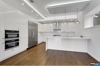712 Undercliff Avenue, Edgewater, NJ 07020 - Photo 14