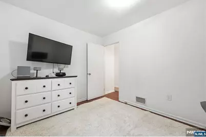 37 Forest Avenue, Nutley, NJ 07110 - Photo 10