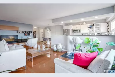 8800 Jfk Blvd E 7E #7E, North Bergen, NJ 07047 - Photo 4