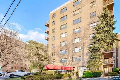 8800 Jfk Blvd E 7E #7E, North Bergen, NJ 07047 - Photo 1
