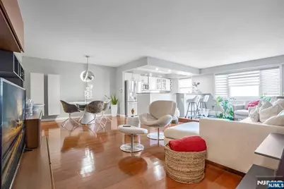 8800 Jfk Blvd E 7E #7E, North Bergen, NJ 07047 - Photo 6