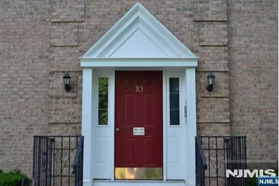 10 S Irving Street 10B #10B, Ridgewood, NJ 07450 - Photo 2