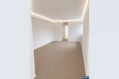 2345 Linwood Avenue 1A #1A, Fort Lee, NJ 07024 - Photo 2