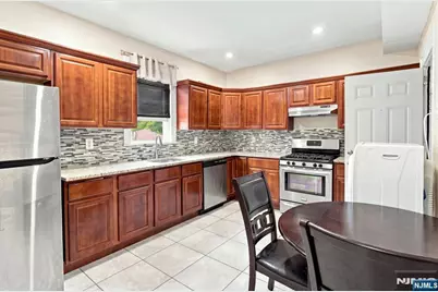 283-285 Smith Street, Newark, NJ 07106 - Photo 18