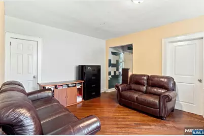 283-285 Smith Street, Newark, NJ 07106 - Photo 4