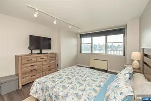 6040 Blvd East 6F, West New York, NJ 07093 - Photo 16