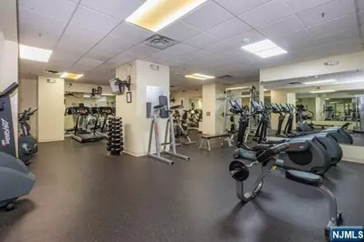 6040 Boulevard East 6F #6F, West New York, NJ 07093 - Photo 32