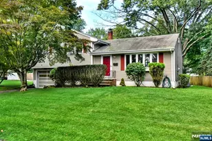 11 Kenyon Ct, Norwood, NJ 07648 - Photo 2