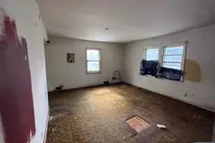 87 Westervelt Pl, Teaneck Township, NJ 07666 - Photo 2
