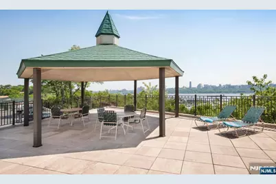 250 Gorge Road 7E #7E, Cliffside Park, NJ 07010 - Photo 2